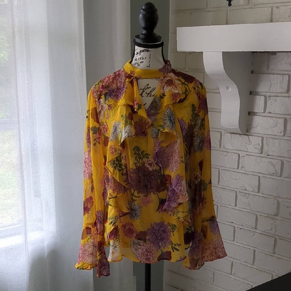 **3/$10** Belle Sky Vibrant Yellow Floral Blouse